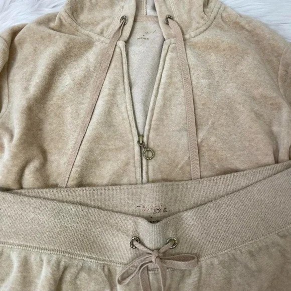 Vintage Y2K Glam Tracksuit Set ☕️ - Picture 4 of 7